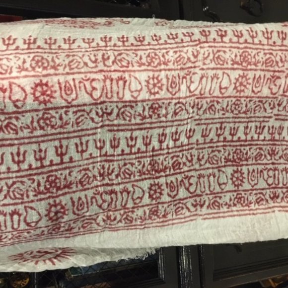 **Lovely Hindi Scarf from India Beliefs & Ideals Symbols Natural Fibers 35"x 76" - Picture 8 of 16